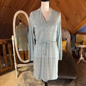 Calvin Klein Long Sleeve V-Neck Sheath Dress